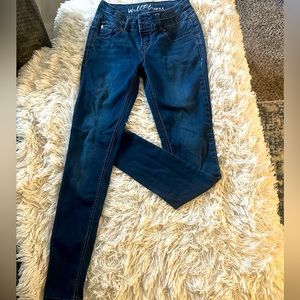 Brand: WallFlower Size: 1 Juniors